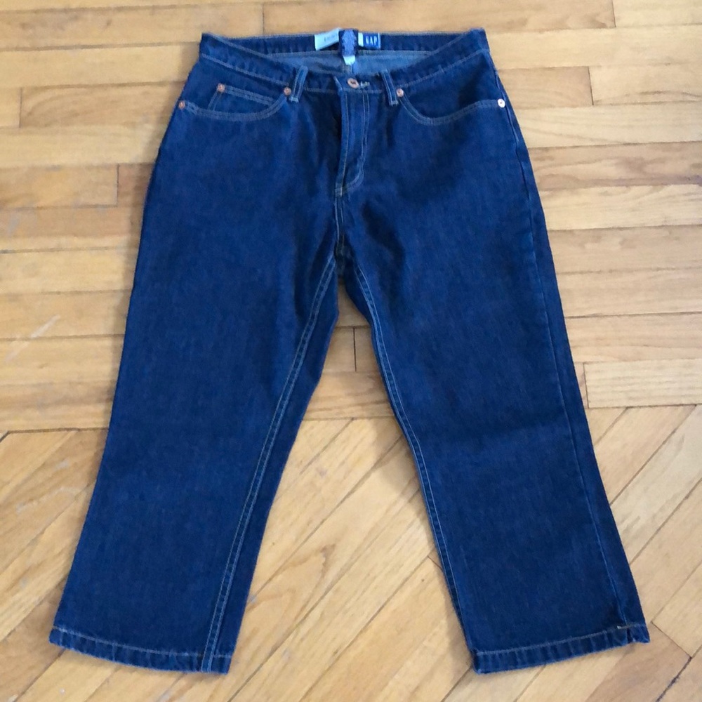 Cropped jeans size 8